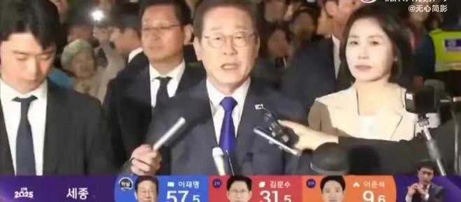 女人个个有颜又有才他算是赢麻了！九游会网