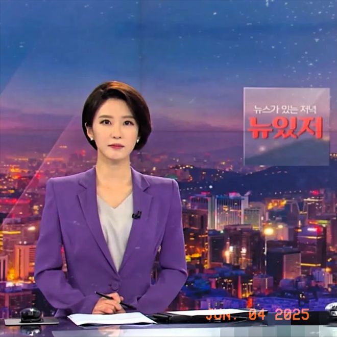 女人个个有颜又有才他算是赢麻了！九游会网站细数李在明身边的3位(图11)